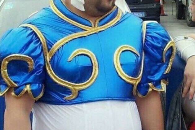 uploads1515089897472-07df80efa1f308b3d0fe1028591d7751-cosplay-fail-funny-cosplay