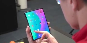 Xiaomi Foldable phone a 640x368