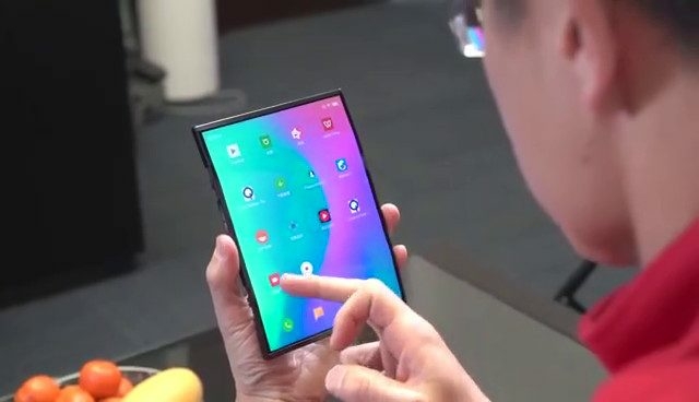Xiaomi Foldable phone a 640x368