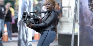 Video Game Weapon Prank.mp4 snapshot 00.43 2019.07.09 14.07.56