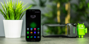 AndroidPIT xiaomi blackshark phone scaled