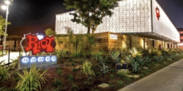 ca times.brightspotcdn.com