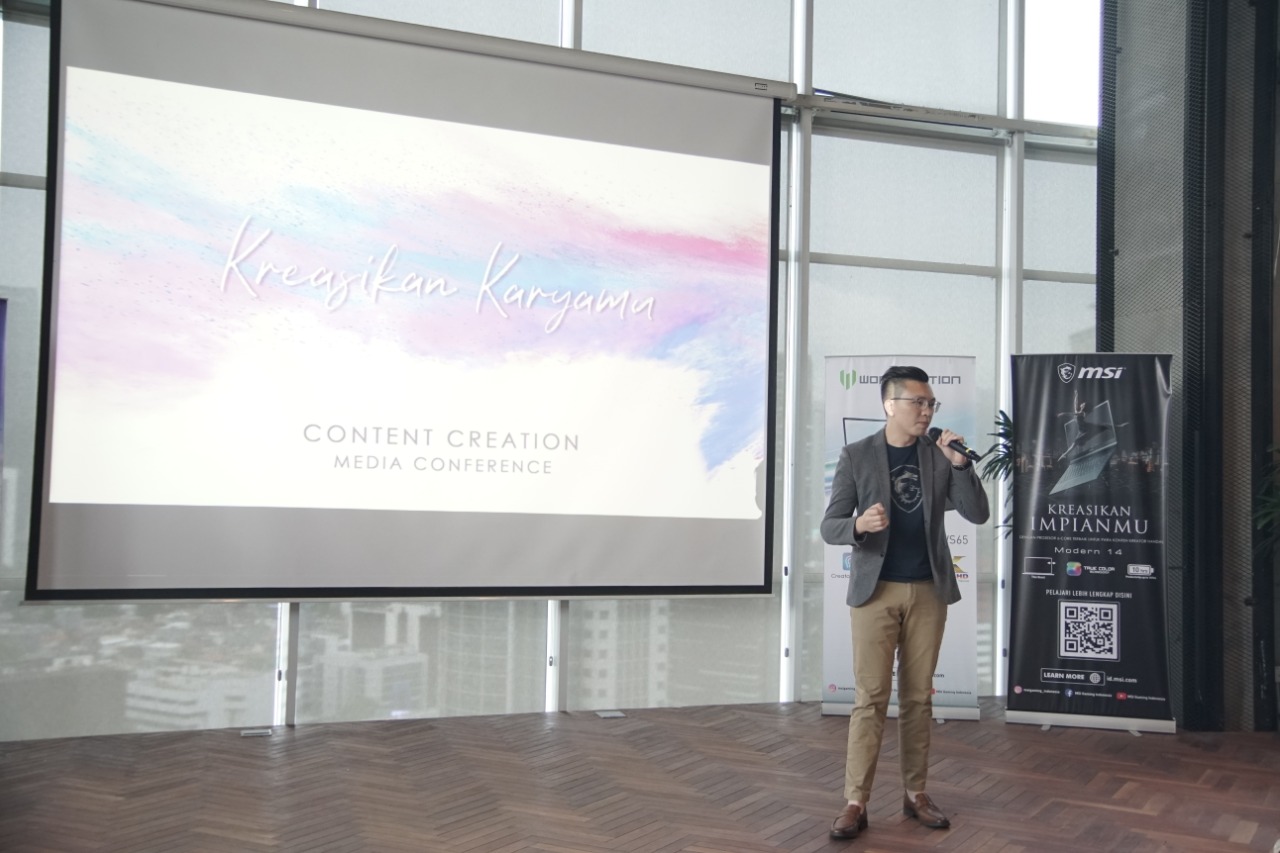 Ralph Wang Direktur Sales dan Marketing Notebook MSI Indonesia pada saat menjelaskan alasan MSI meluncurkan laptop khusus konten kreator