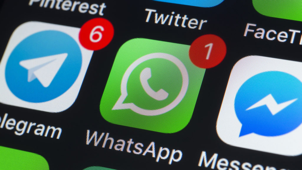 Whatsapp, Messenger, Telegram and other phone chat Apps on iPhone screen
