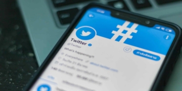 https cdn.cnn .com cnnnext dam assets 191024121759 twitter phone stock