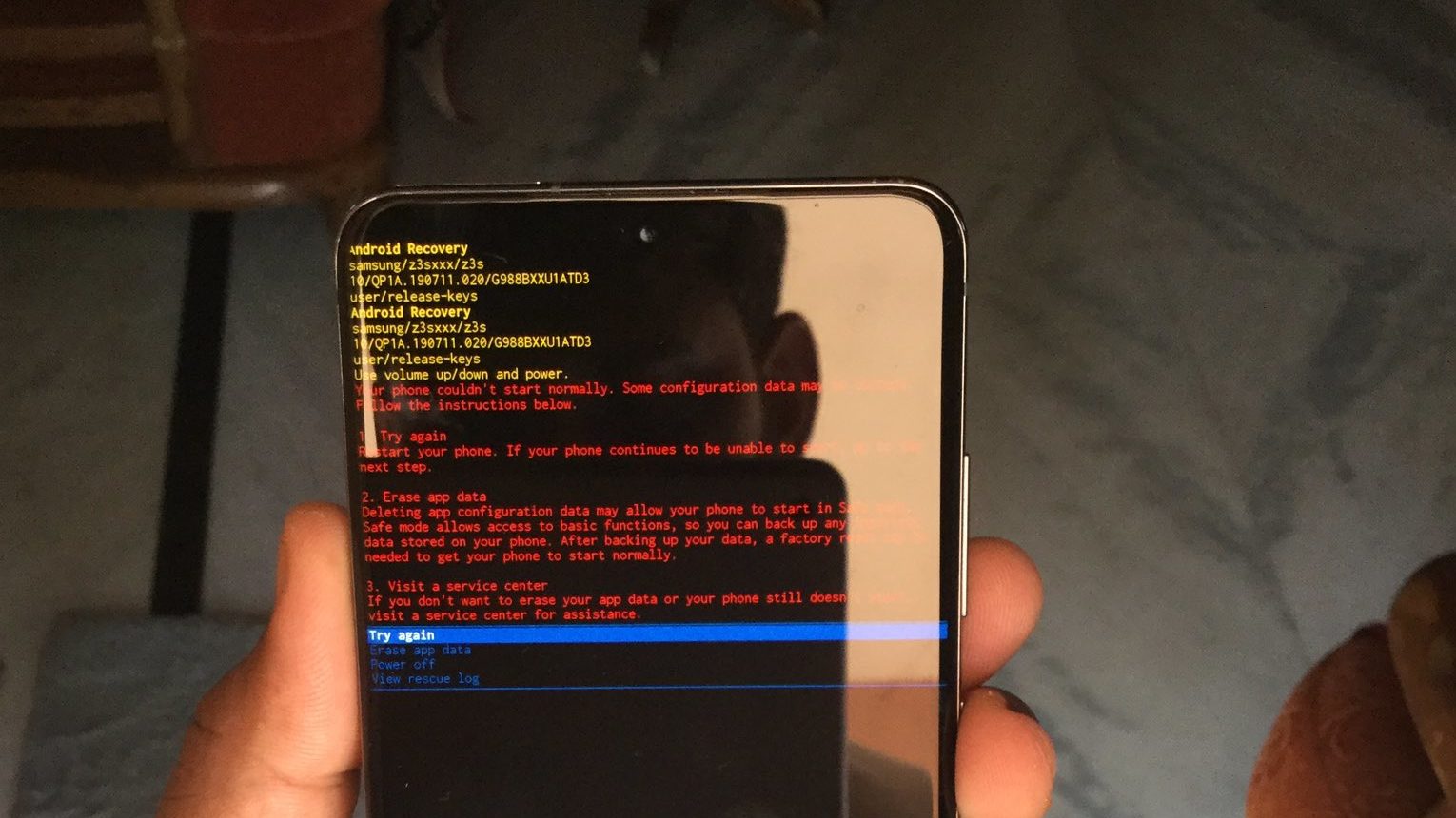 Trying to recover. Erase app data. Приложение рекавери на Android Samsung s2. Экран телефона рекавери. Erase app data на самсунге.