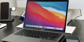 Macbook Air M1 Hero02 100866890 Large