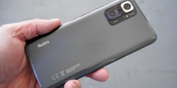 Redmi Note 10 Pro Rear Profile