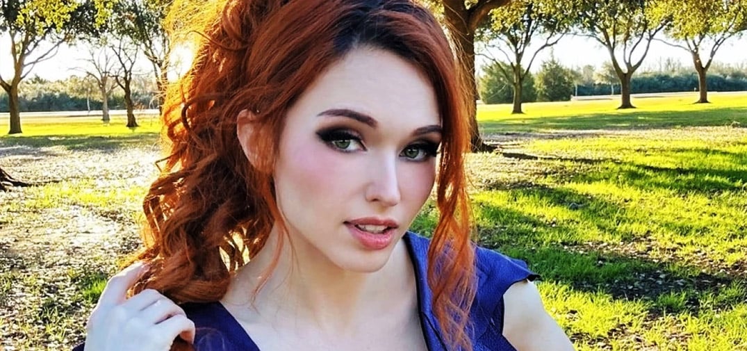 Streamer Twitch Populer Amouranth Akan Debut Sebagai Petinju