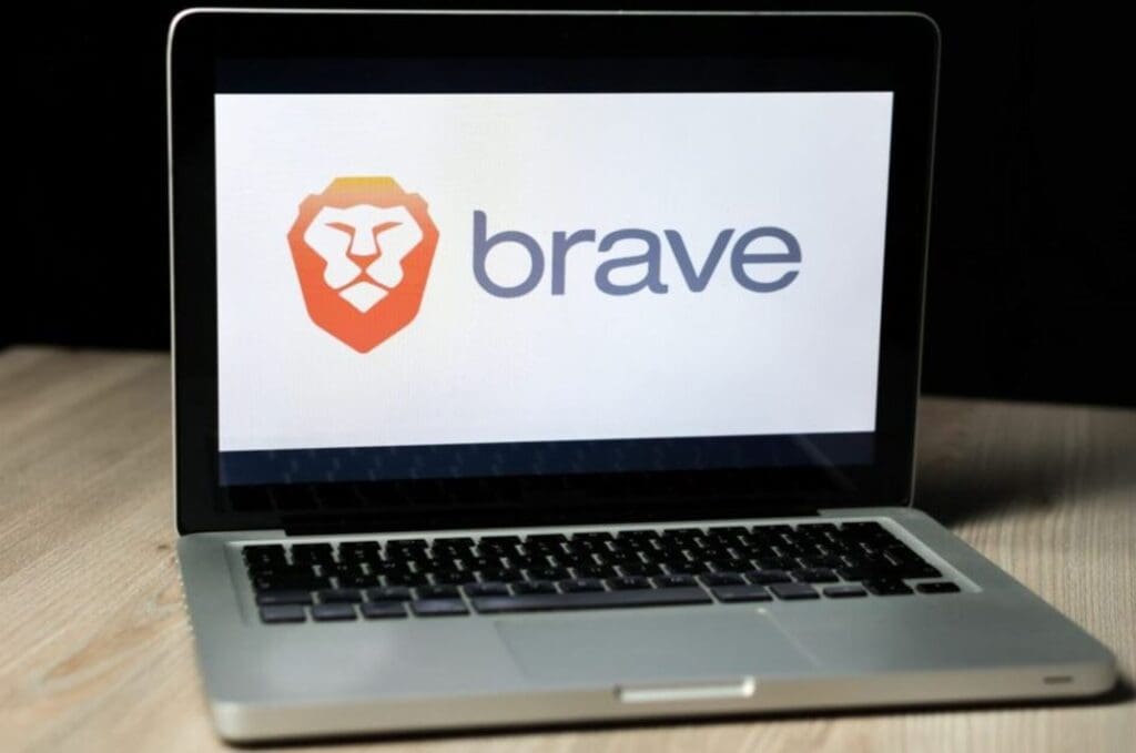 Gambaran Laptop Dengan Browser Brave