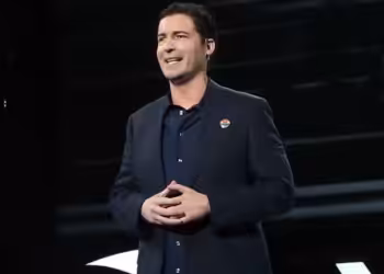 Bos Blizzard Mike Ybarra