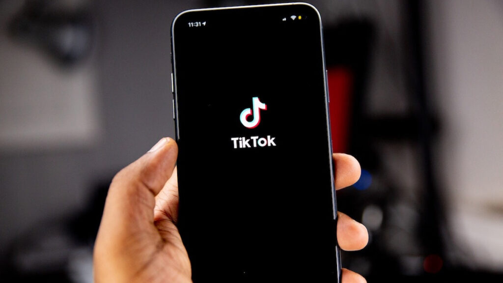 pengguna iphone tiktok