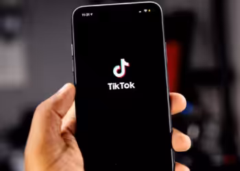 pengguna iphone tiktok