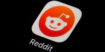 Reddit Disinyalir Jual Data