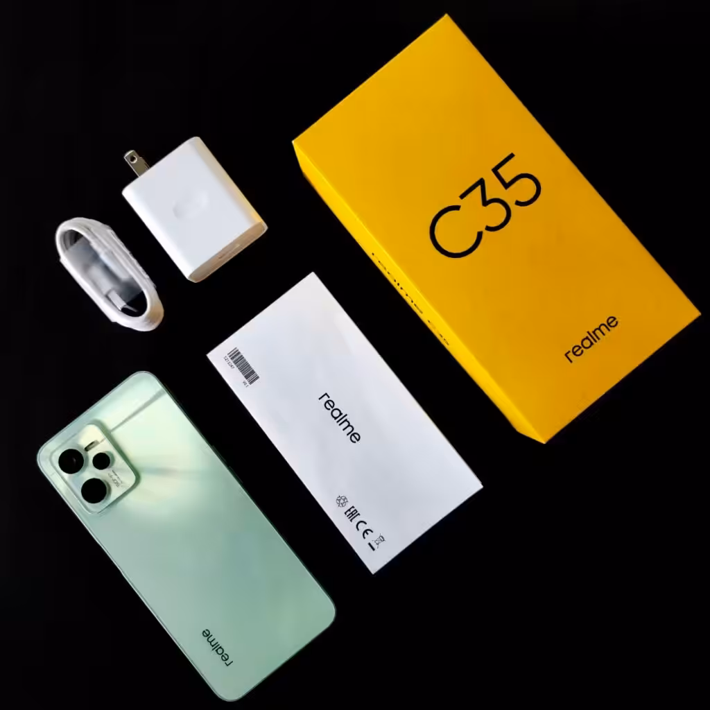 Realme C35