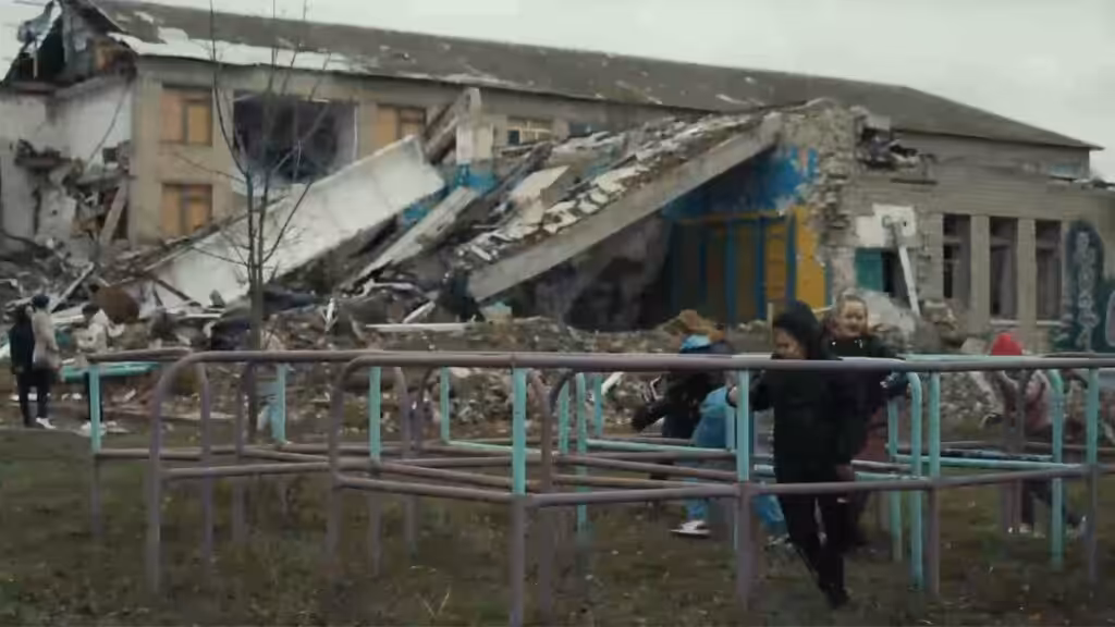 Gamer Minecraft Buat Ulang Tambang Terkenal Di Ukraina