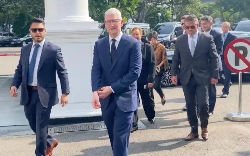 Tim Cook Ke Indonesia