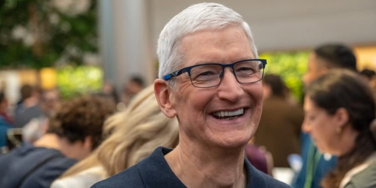 Tim Cook Beri Alasan