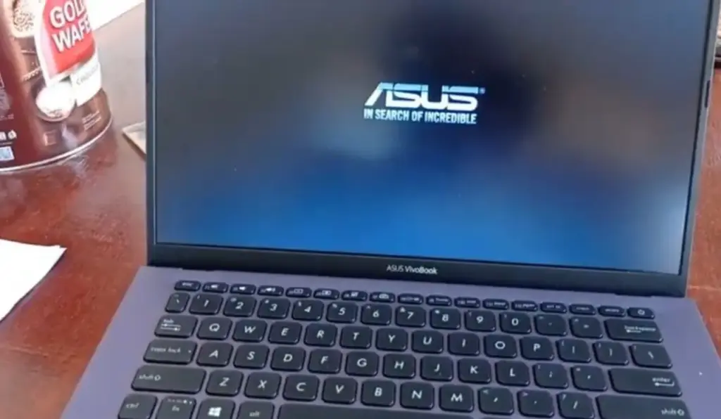 Laptop Kena Air? Inilah Pertolongan Pertama yang Perlu Kamu Lakukan! 6 Image