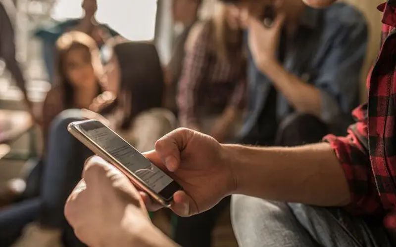 Esim Bukan Kebutuhan Prioritas