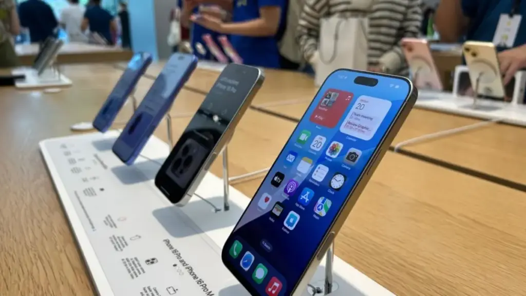 Analisis Terbaru Ungkap iPhone 100% Buatan Amerika Sulit Tercapai 2 Iphone16 Handson 02 1200x675