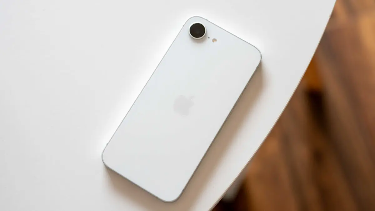 Ternyata 40% Parts di iPhone 16e Sudah Buatan Apple, Hemat Banyak?