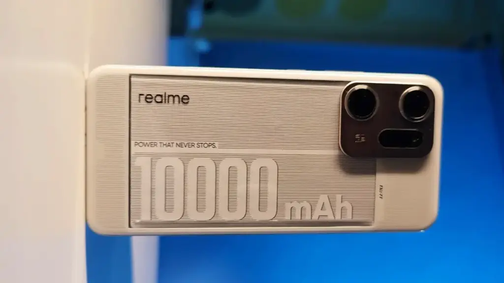 Realme Datangkan Konsep HP GT 10000 mAh, Bisa Digeber Seharian? 2 Realme Gt 10000mah