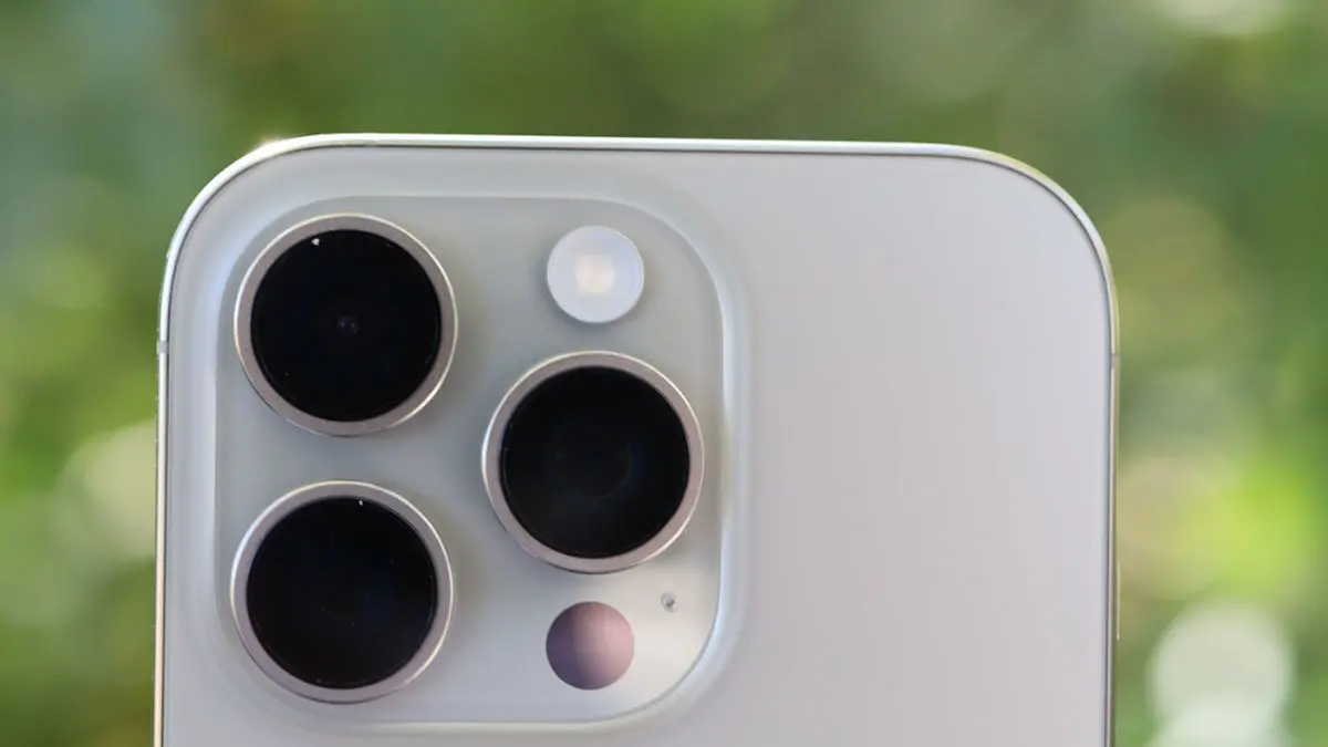 Eksekutif Apple Sebut AI Bisa Geser Posisi iPhone di Masa Depan