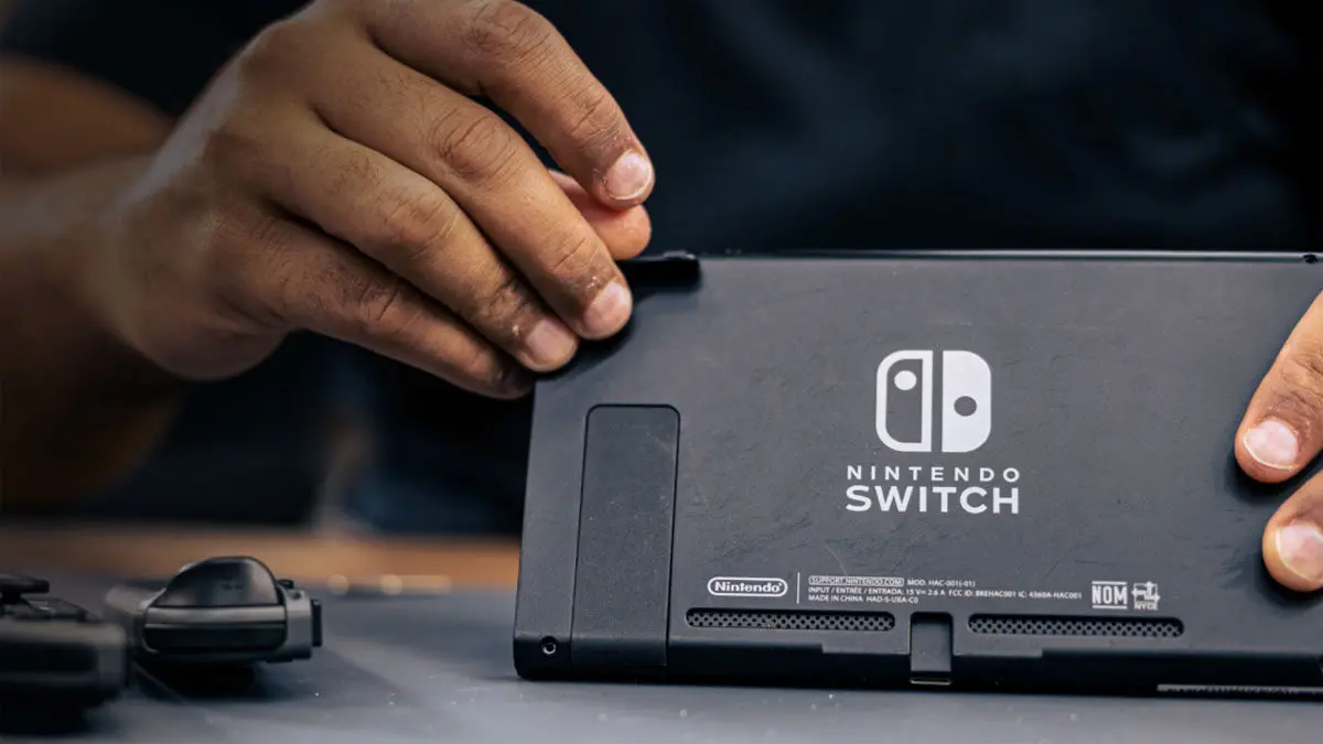Nintendo Switch Bisa Jalankan iOS, Jadi iPhone Paling Lemot Sedunia