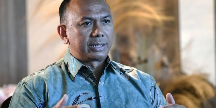 Komdigi Larang Starlink Digunakan saat Berpindah Lokasi, Kenapa? 1 Komdigi Larang Starlink Digunakan Saat Berpindah Lokasi