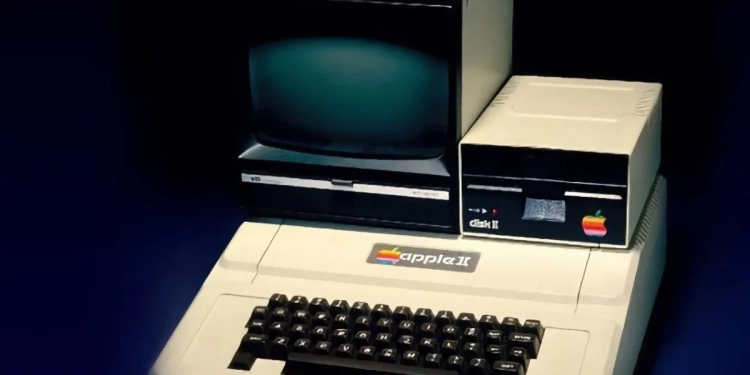 7 Komputer Paling Revolusioner pada Zamannya, Ada Buatan Apple! 1 Komputer Paling Revolusioner