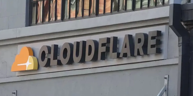 Cloudflare Berkoordinasi dengan Komdigi 2025