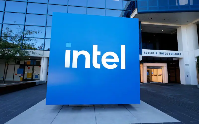 Kubus Intel di Perusahaan 2025