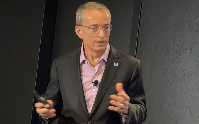 Prediksi Mantan CEO Intel 2025