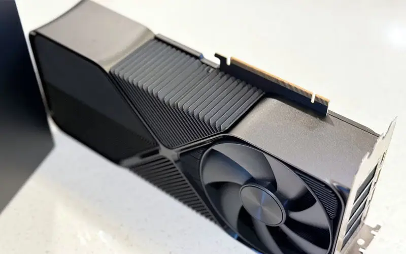 Size RTX 5000 SERIES