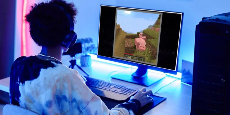 petinggi square enix