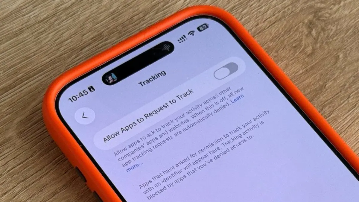Polandia Klaim Apple Pakai Data Tracking untuk Tampilkan Iklan Personal di App Store