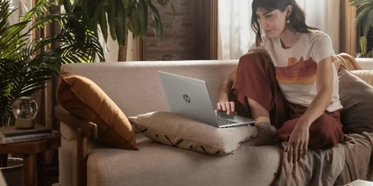 Brand Laptop Sudah Mulai Pakai RAM 8GB Pada Seri Entry 1 brand laptop