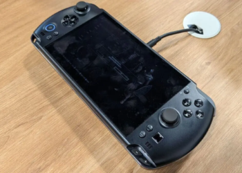 Bazzite Bantah Klaim GPD 2026