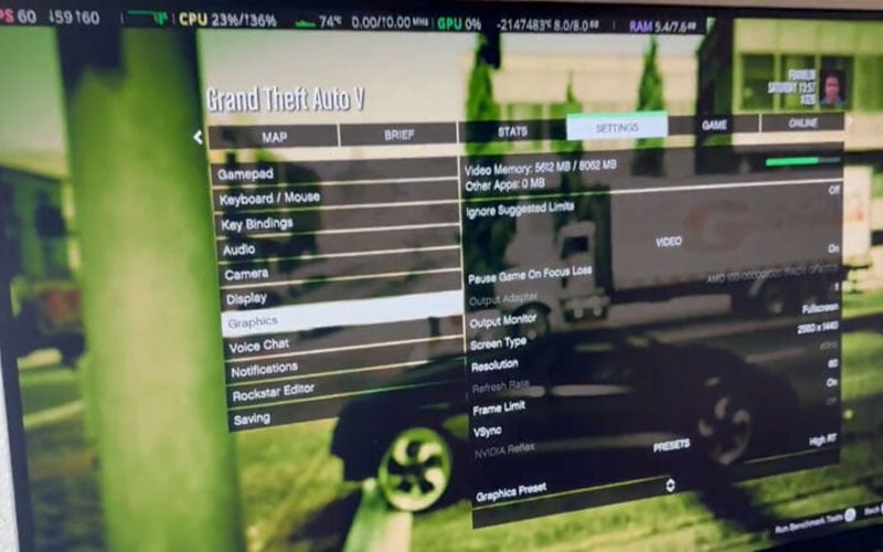 GTA V dengan Ray Tracing 2026