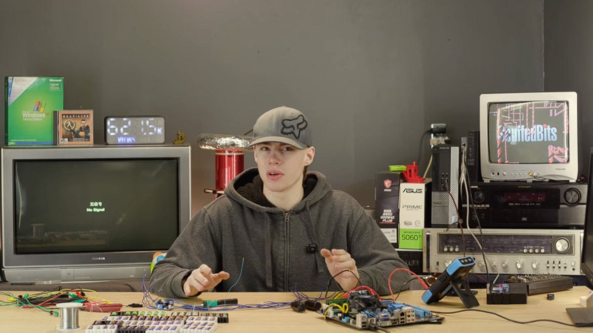 Youtuber Ini Hidupkan Pc Dengan Puluhan Baterai Aa, Tahan Berapa Lama?