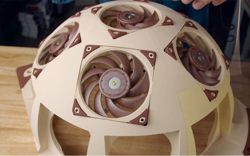 Modder Ini Ciptakan SuperDome, Modifikasi Unik yang Bikin Suhu PC Lebih Adem! 4 Modifikasi SuperDome 2026