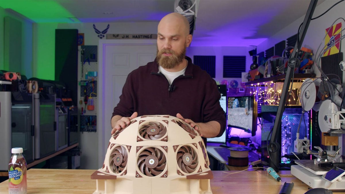 Modder Ini Ciptakan SuperDome, Modifikasi Unik yang Bikin Suhu PC Lebih Adem!