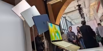 stok awal macbook neo