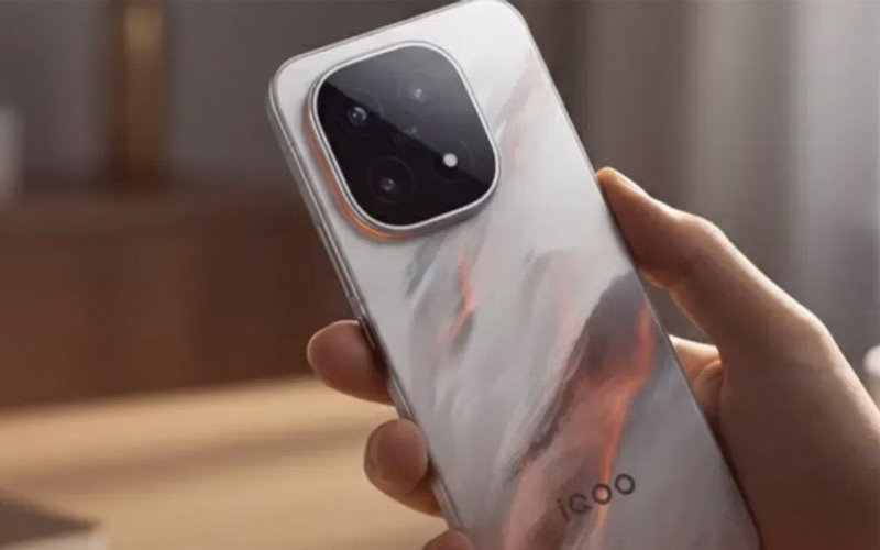 Bocoran Spesifikasi iQOO 15T Beredar, Bawa Dimensity 9500! 4 Harga Iqoo 15t 2026